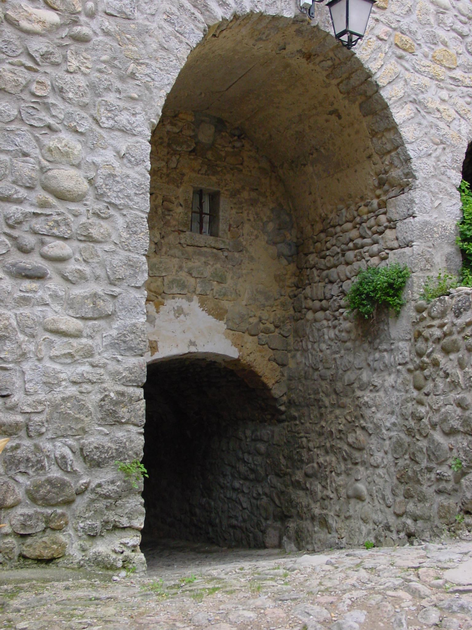 village-de-labeaume-ruelle-4