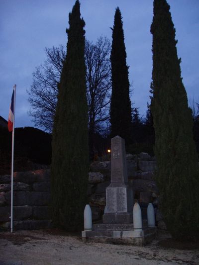 Monument aux morts, Labeaume, Place de la Paix monument-aux-morts-labeaume-pt